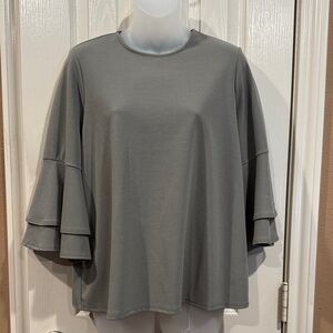 First Love Olive Blouse with accent sleeves. Sz Medium
